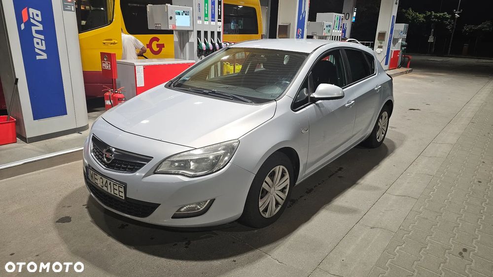 Opel Astra 1.7 CDTI Cosmo - 1