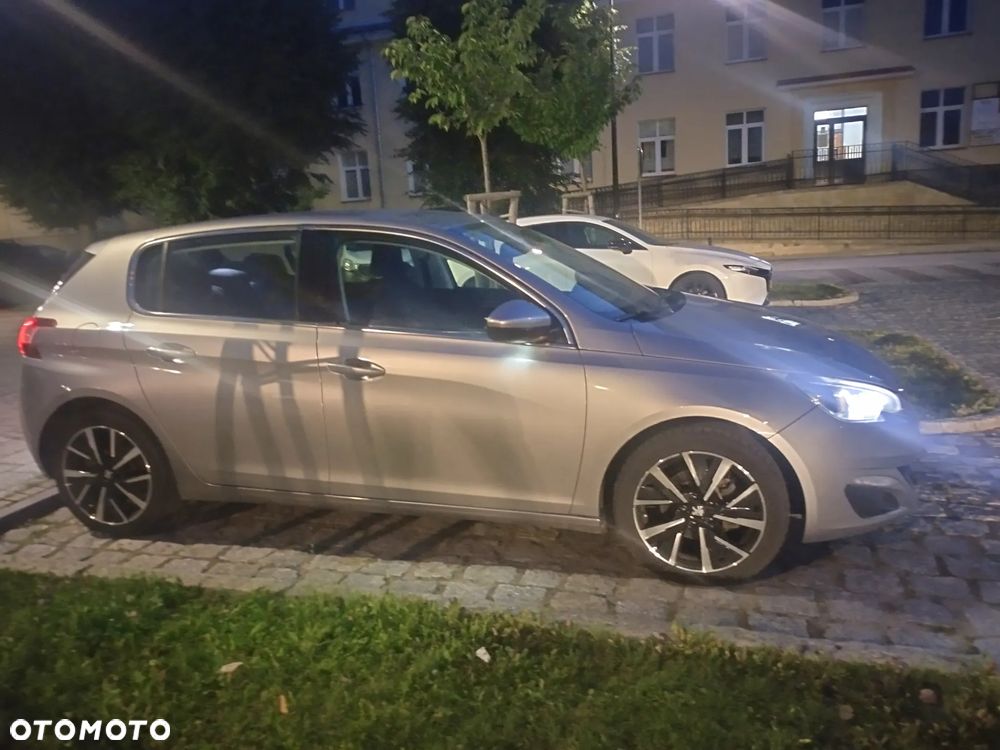 Peugeot 308 e-HDi 115 Stop & Start Allure - 12