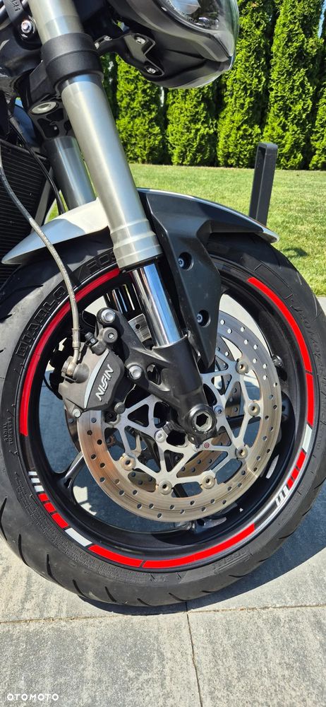 Triumph Street Triple - 9