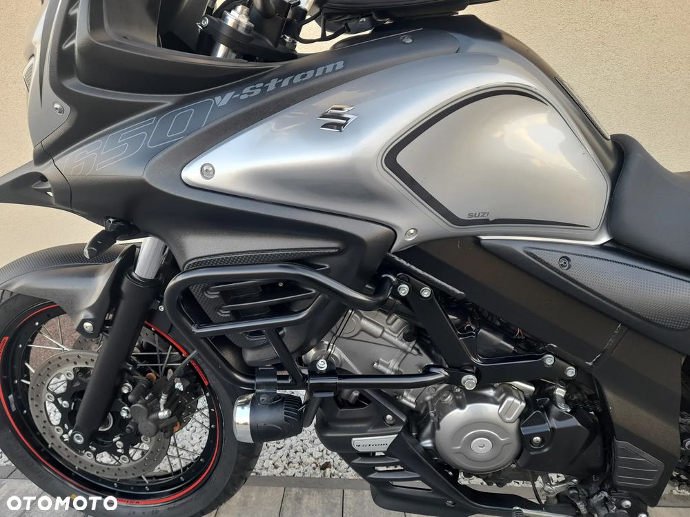 Suzuki V-STROM - 24