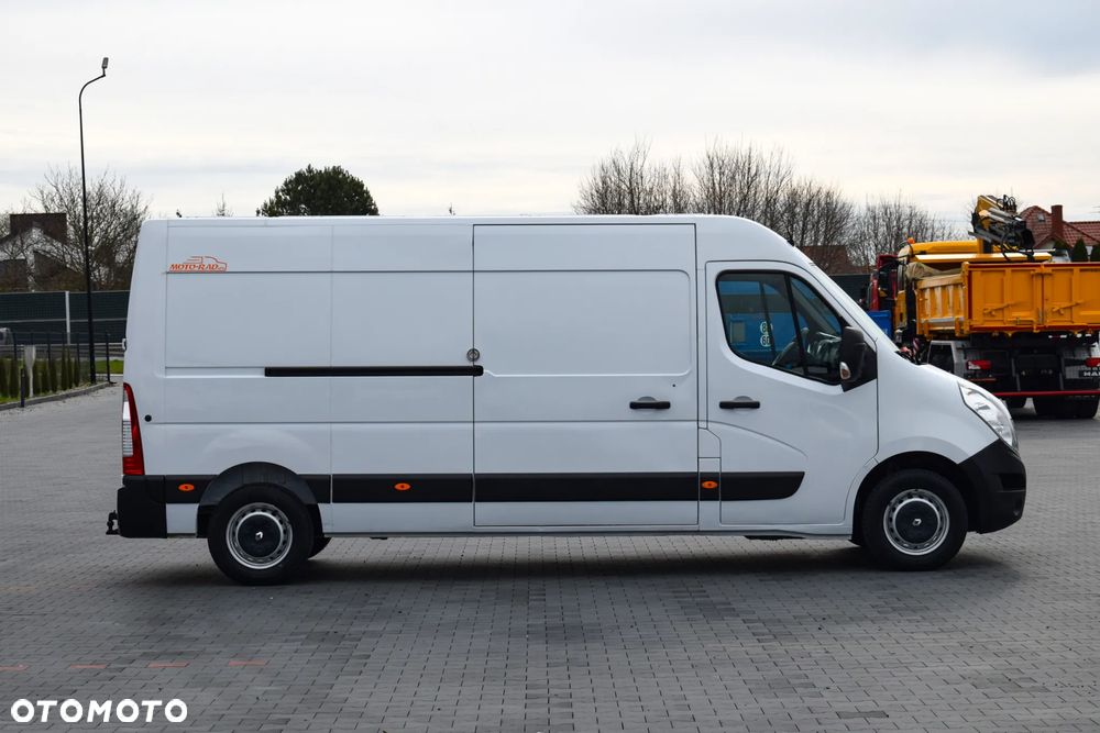 Renault MASTER / L3H2 / 2.3 - 150 KM / 3 OSOBY / DOSTAWCZE / BLASZAK / DUŻY WYŚWIETLACZ / KLIMA / TEMPOMAT / KAMERA COFANIA / HAK / SPROWADZONY - 4