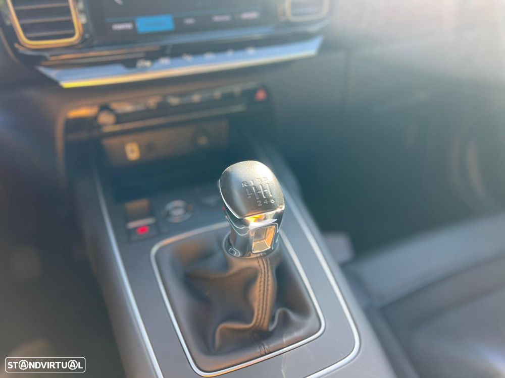 Citroën C5 Aircross 1.2 PureTech Shine - 16