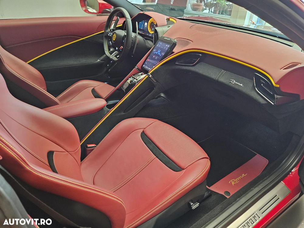 Ferrari Roma - 12