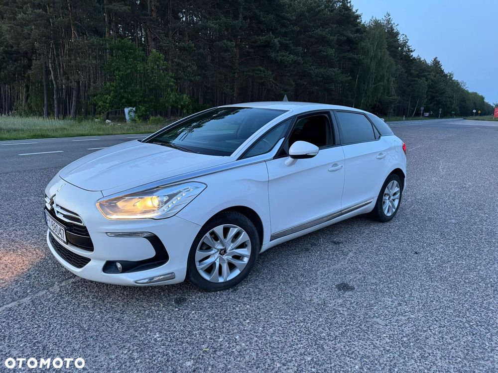 Citroën DS5 e-HDi 115 EGS6 Chic - 9