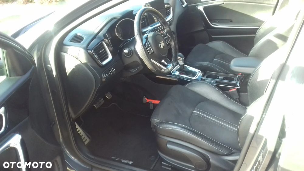Kia ProCeed 1.4 T-GDI DCT7 OPF GT LINE - 13