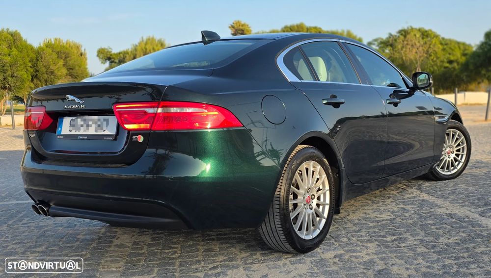 Jaguar XE 2.0 D Portfolio Aut. - 4