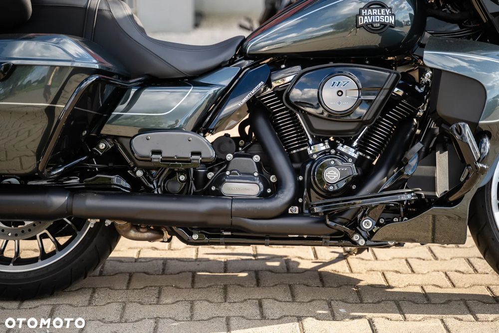 Harley-Davidson Touring Street Glide - 16