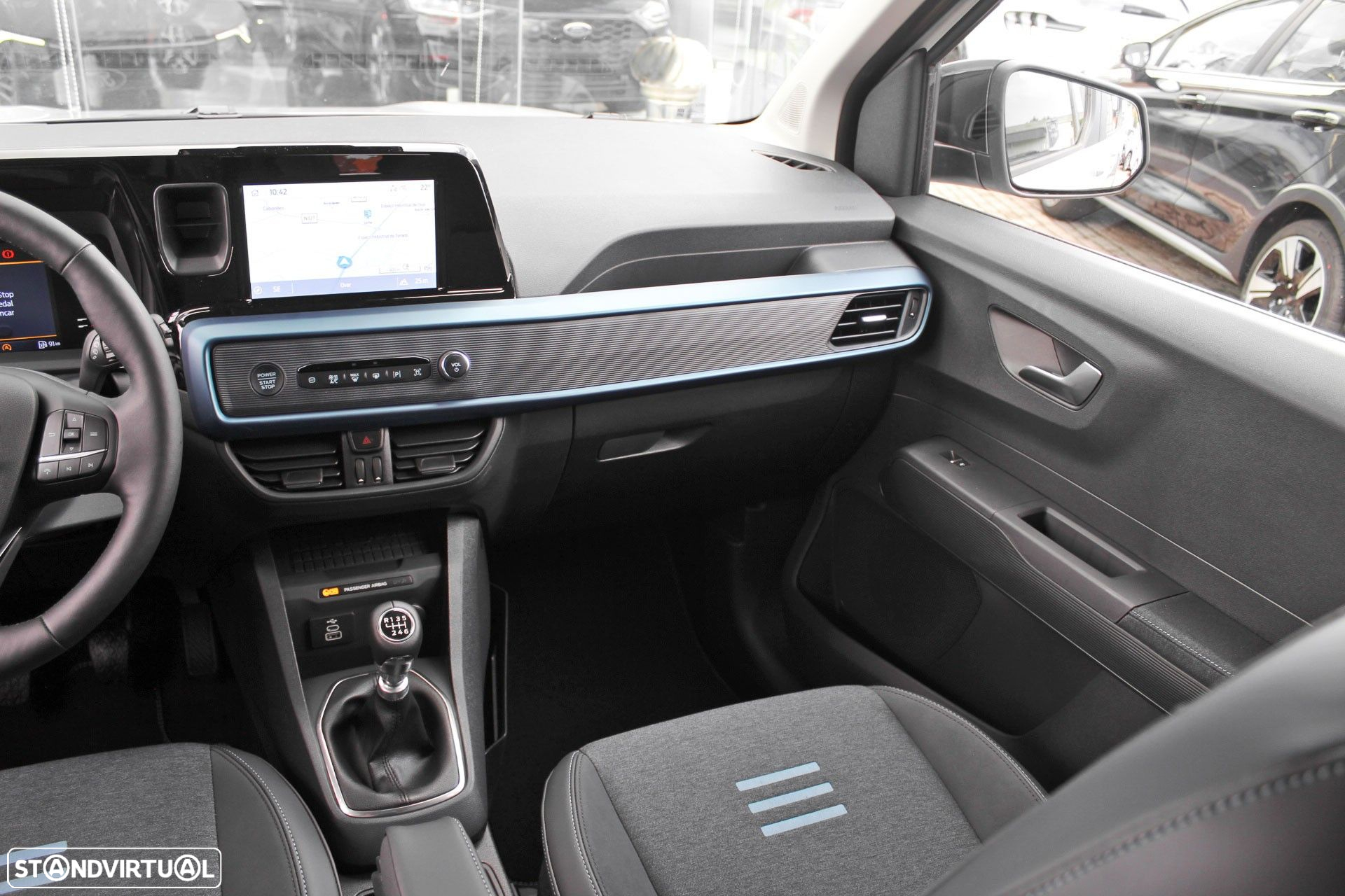 Ford Tourneo Courier 1.0 EcoBoost Active - 19