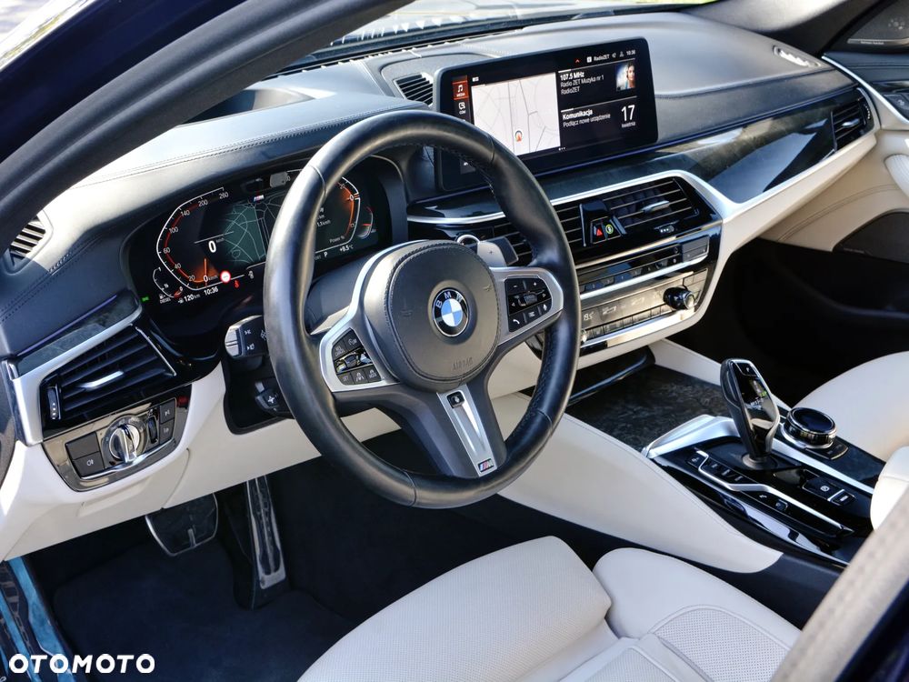 BMW Seria 5 540d xDrive mHEV M Sport sport - 2