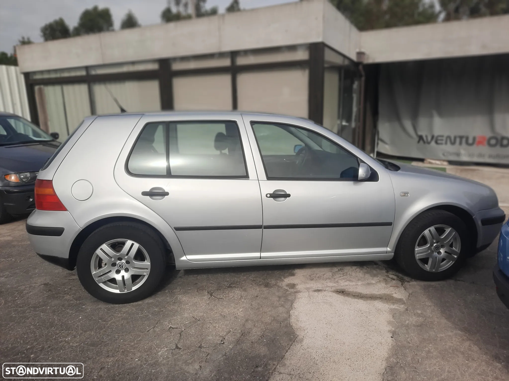 VW Golf 1.4i Confort - 9