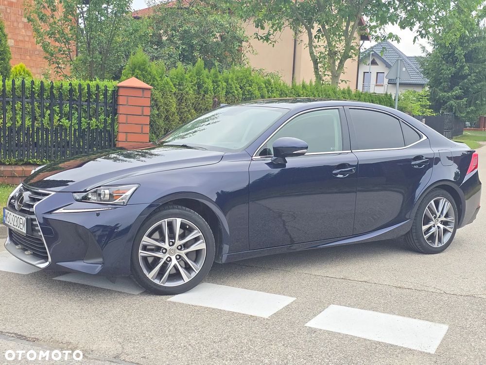 Lexus IS 200t / 300 Prestige - 9