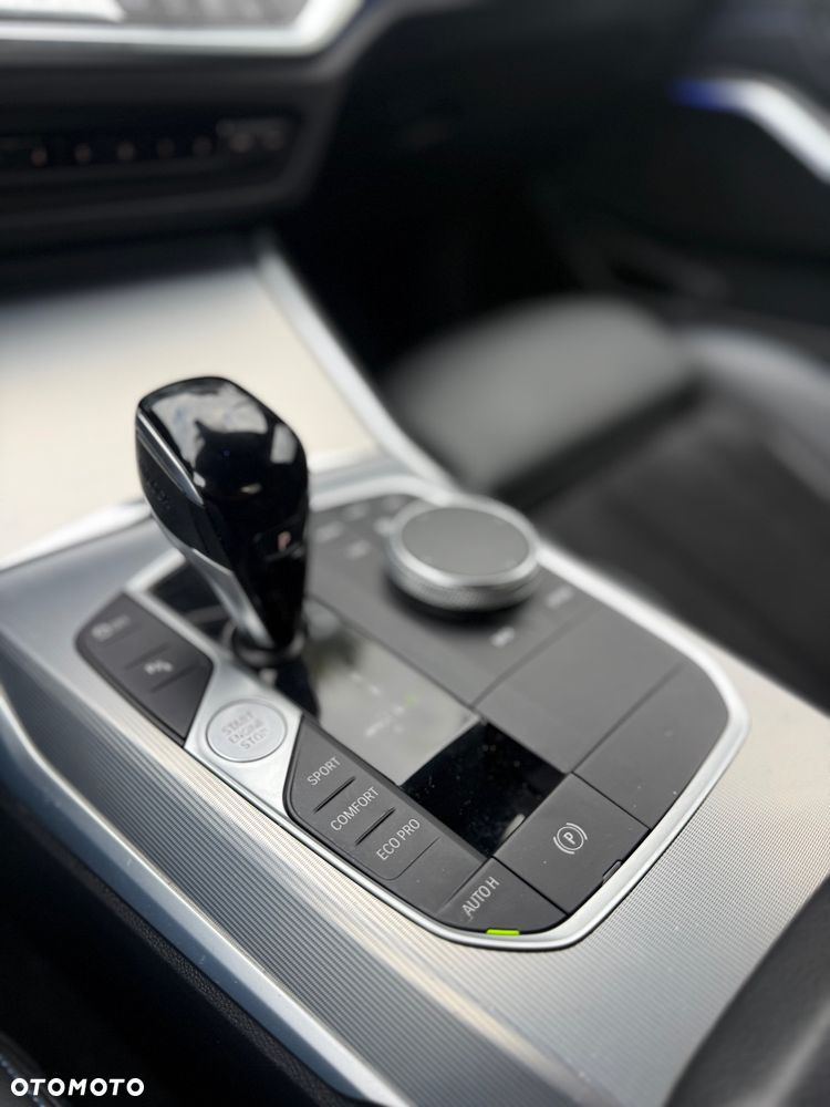 BMW Seria 3 320d xDrive M Sport sport - 15