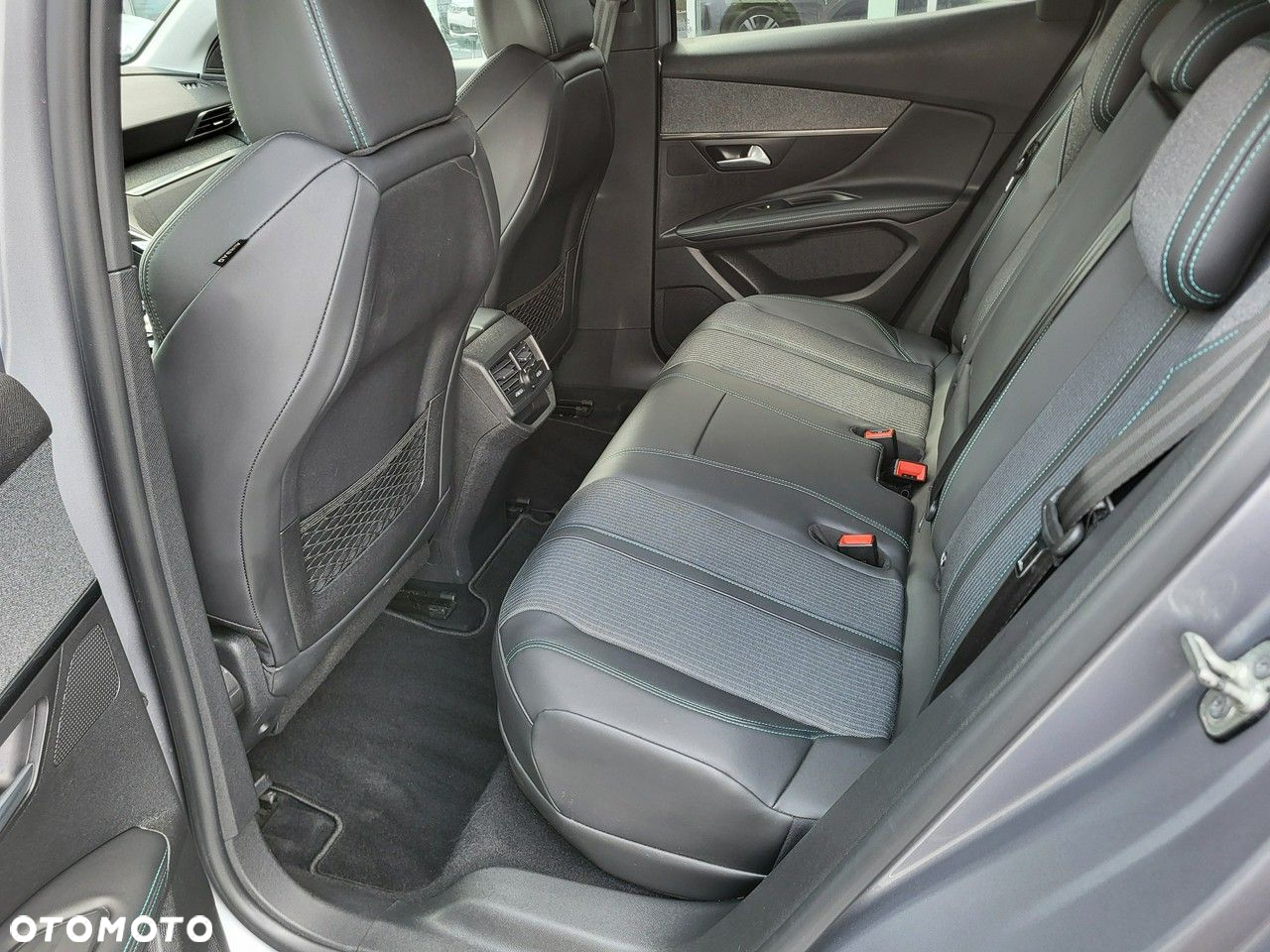 Peugeot 3008 - 16