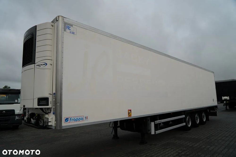 LeciTrailer CHŁODNIA / CARRIER VECTOR 1350  / OŚ PODNOSZONA / OSIE SAF - 2