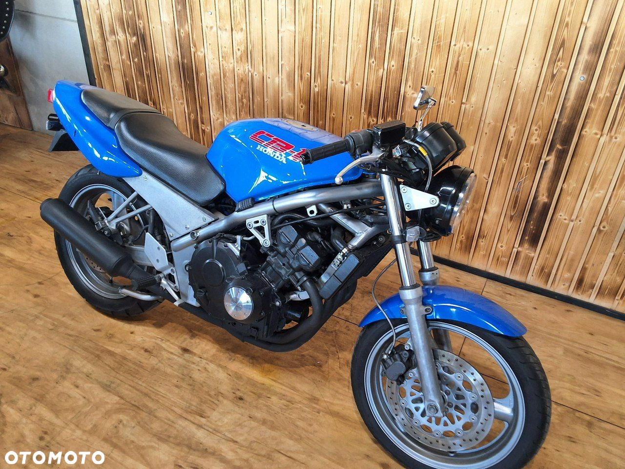 Honda CB - 10