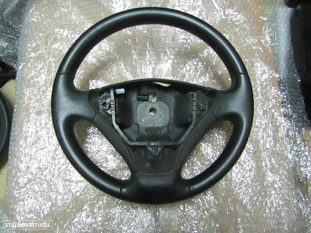 Volante em pele Fiat Stillo ano 2003 em muito bom estado (ver fotos) - 1