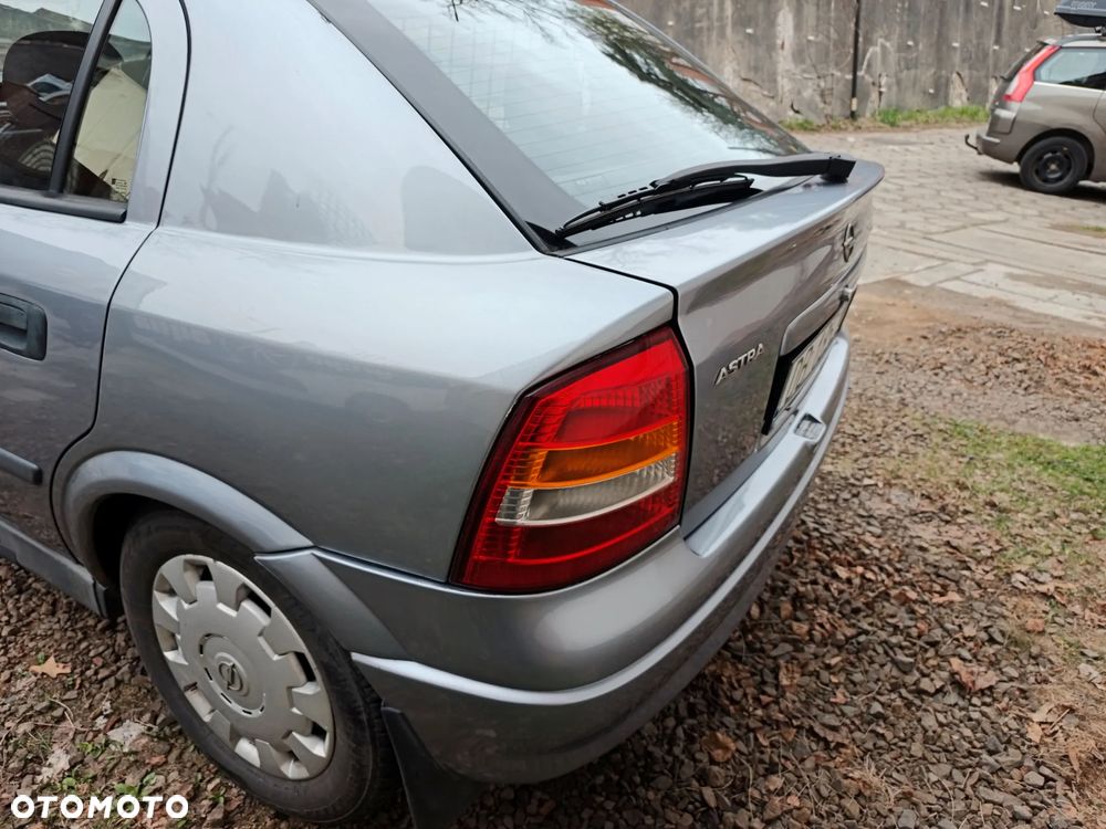 Opel Astra - 17