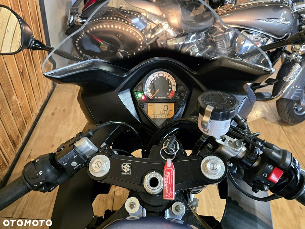 Suzuki SV - 15