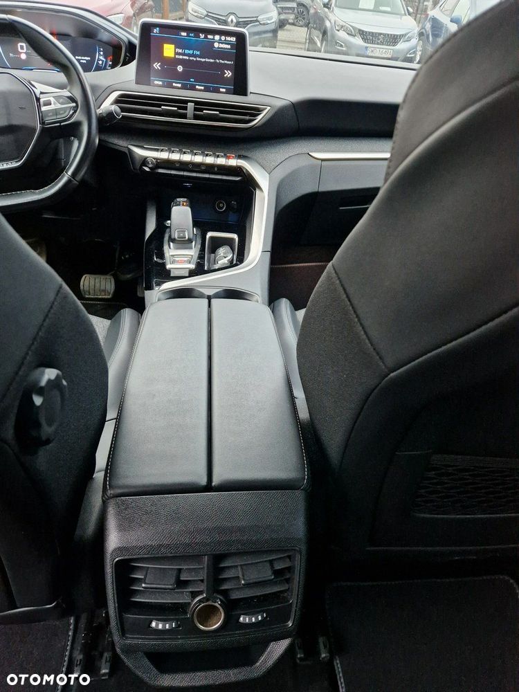 Peugeot 3008 - 17