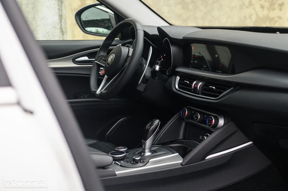 Alfa Romeo Stelvio 2.2 D Super AT8 Q4 - 16