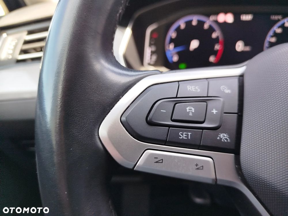 Volkswagen Passat Variant 1.5 TSI EVO Business DSG - 12