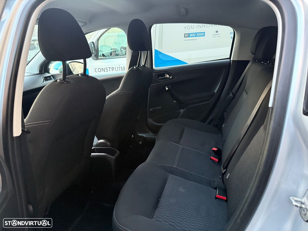 Peugeot 208 1.2 PureTech Active - 3