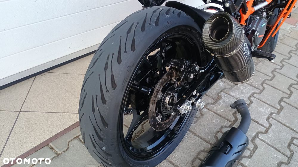 KTM RC 125 - 31