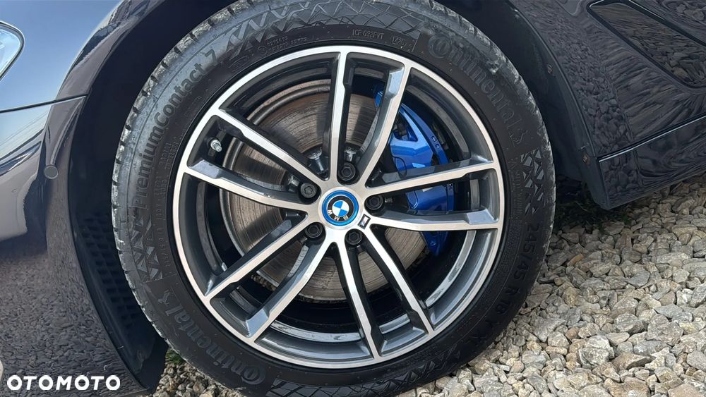 BMW Seria 5 530e xDrive M Sport sport - 37
