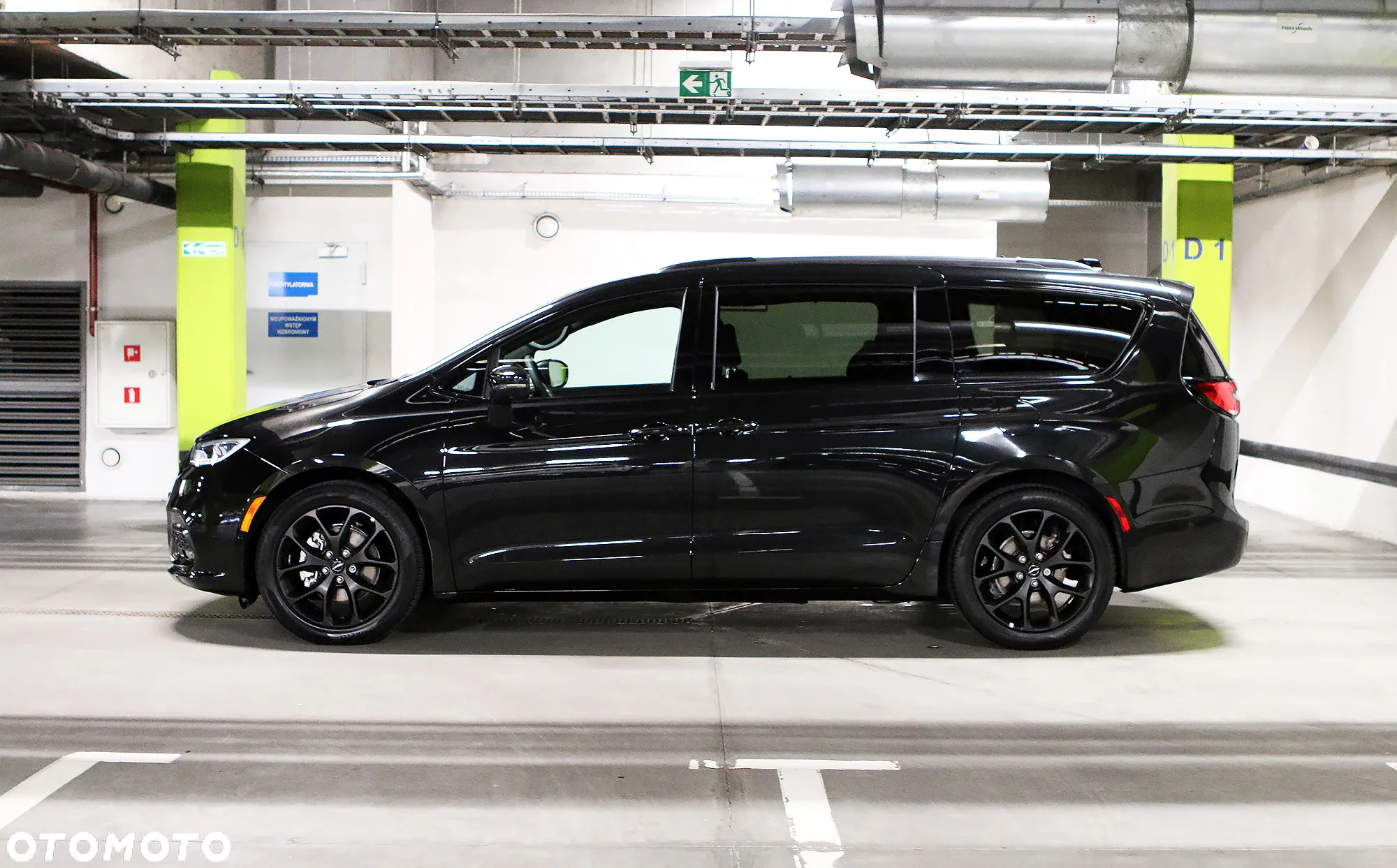 Chrysler Pacifica - 6