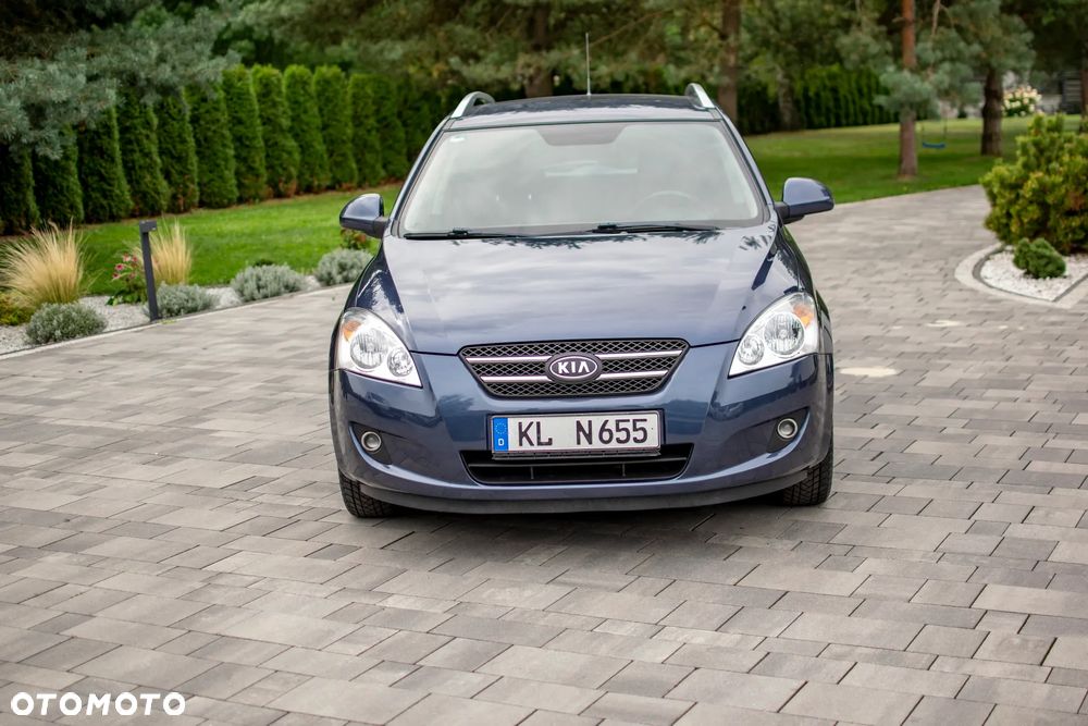 Kia Ceed - 13
