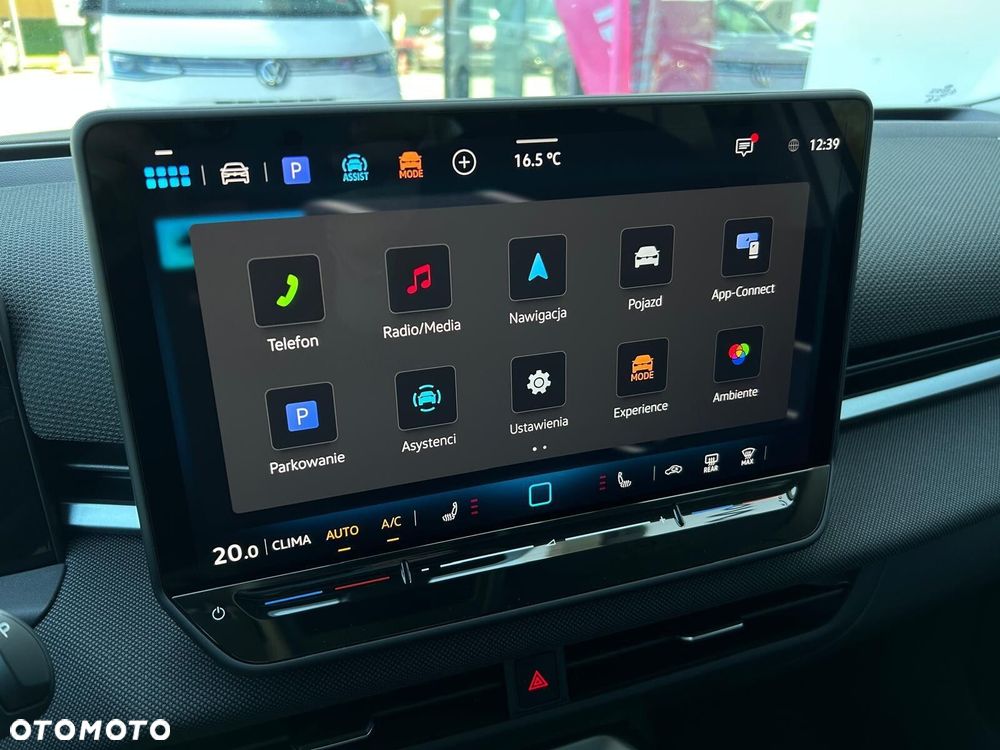 Volkswagen T-Roc - 18