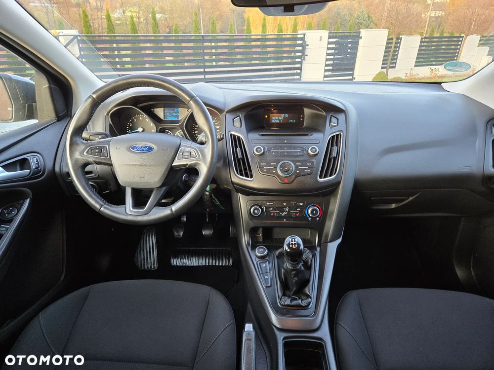 Ford Focus ver-1-0-ecoboost-start--stopp--system-active-x - 16