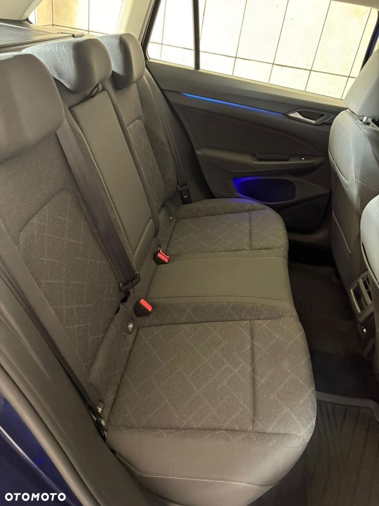 Volkswagen Golf - 32