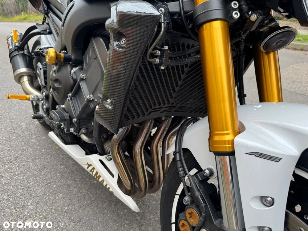 Yamaha FZ8 - 7