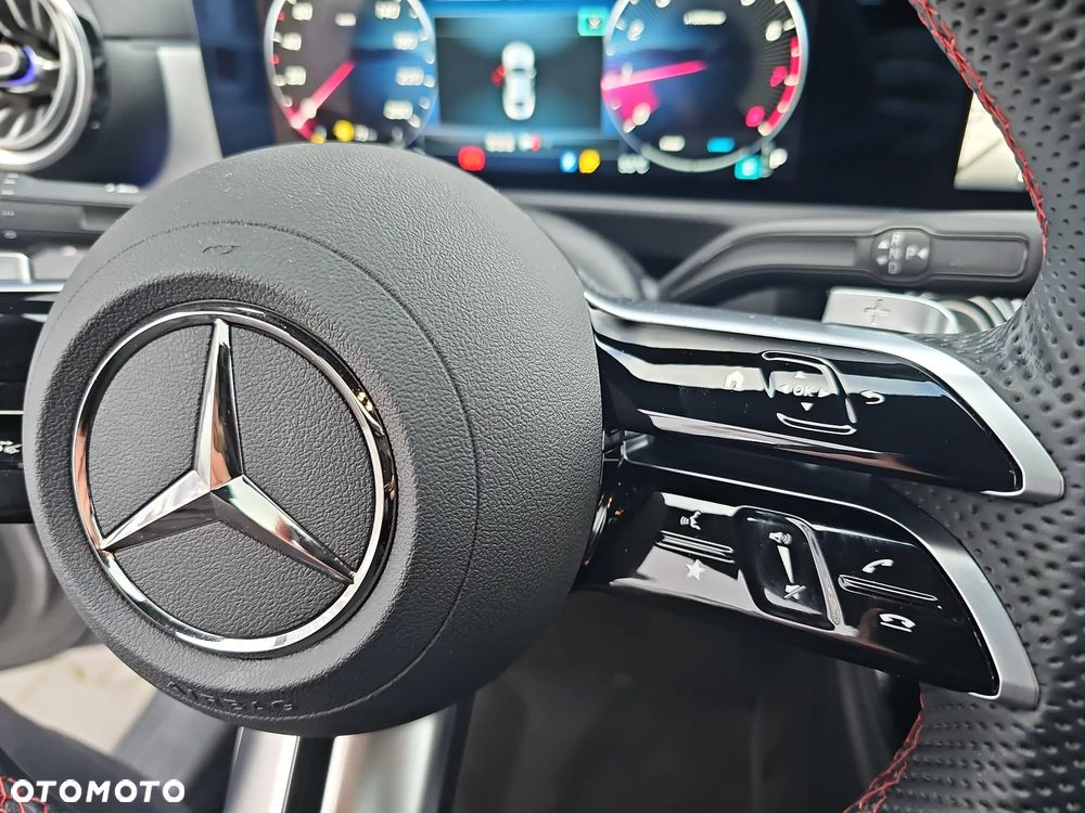 Mercedes-Benz CLA 200 7G-DCT AMG Line Advanced Plus - 19