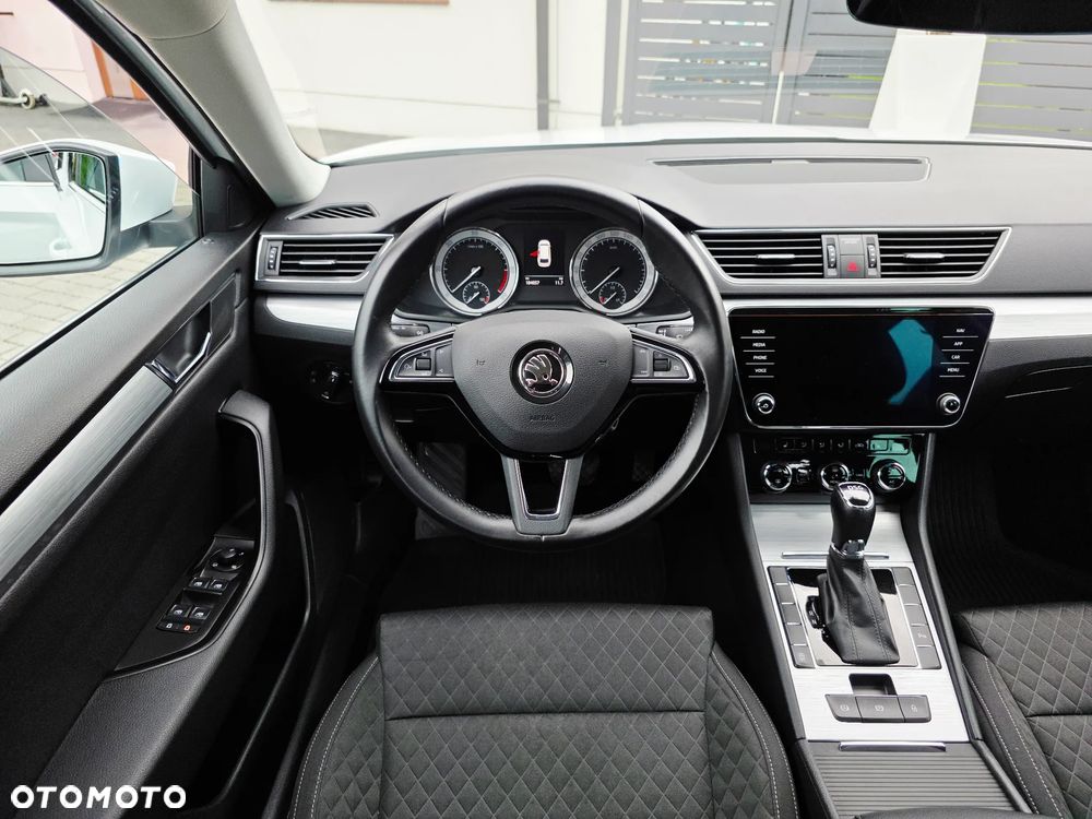 Skoda Superb Combi 1.6 TDI DSG Style - 25