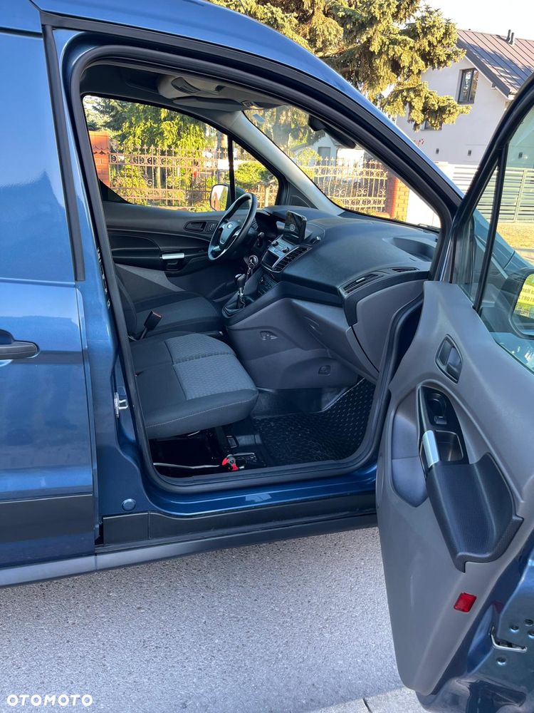 Ford Transit Connect - 17