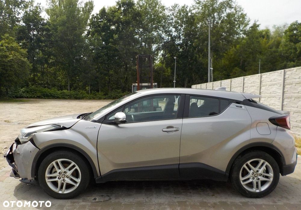 Toyota C-HR - 9