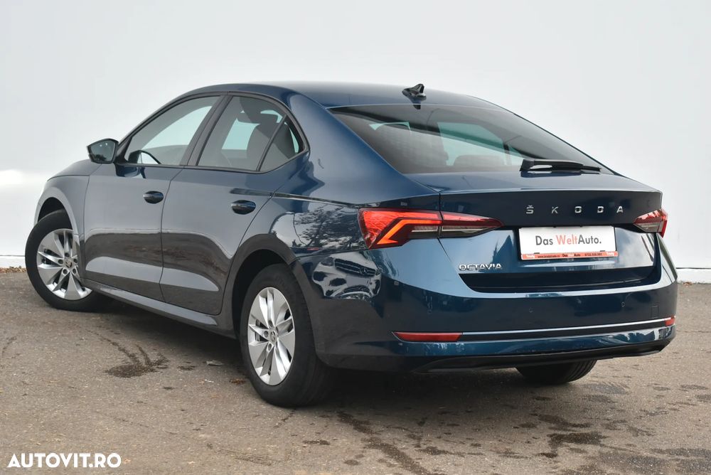 Skoda Octavia 2.0 TDI DSG Ambition - 4