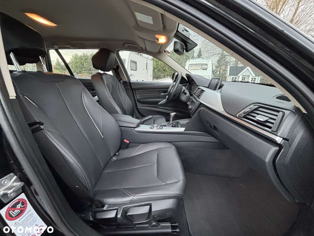 BMW Seria 3 318d DPF Edition Exclusive - 25