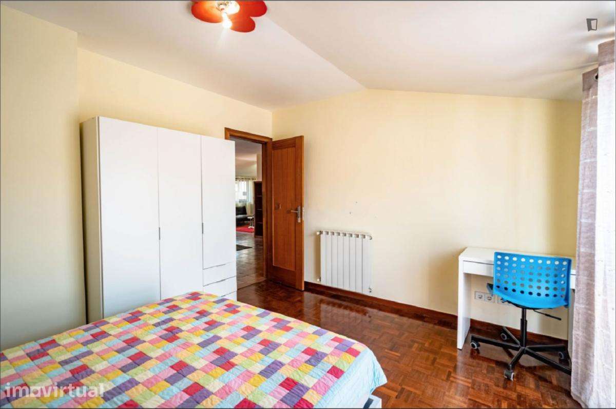 Quarto - localizado em  Coimbra - Grande imagem: 2/15
