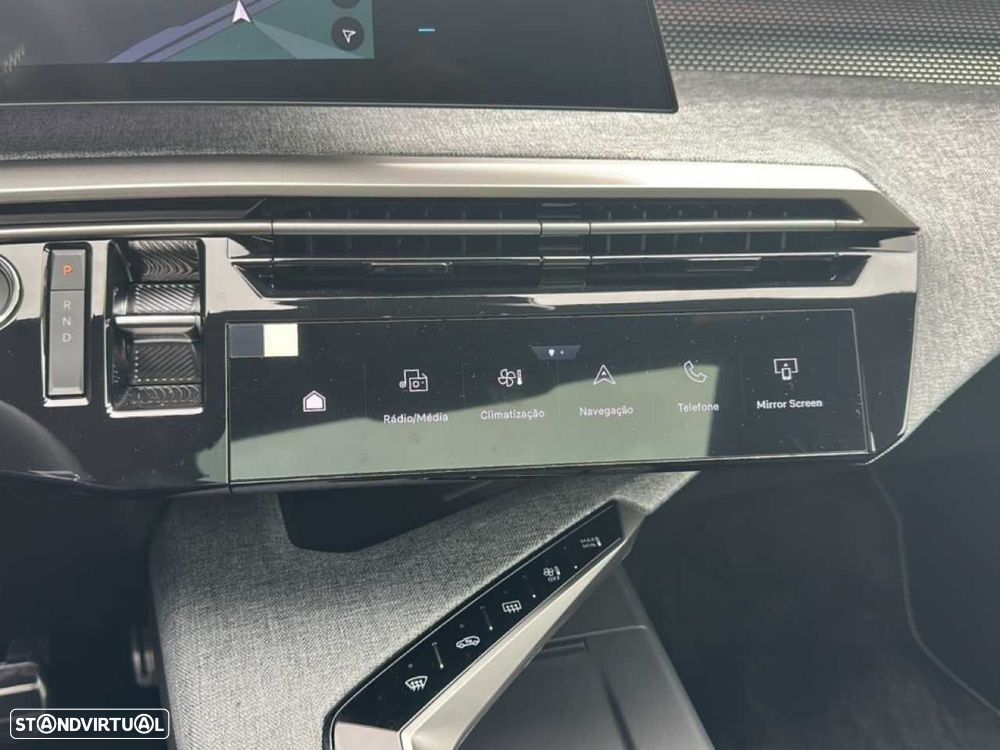 Peugeot E-3008 73 kWh Dual Motor Launch Edition - 17