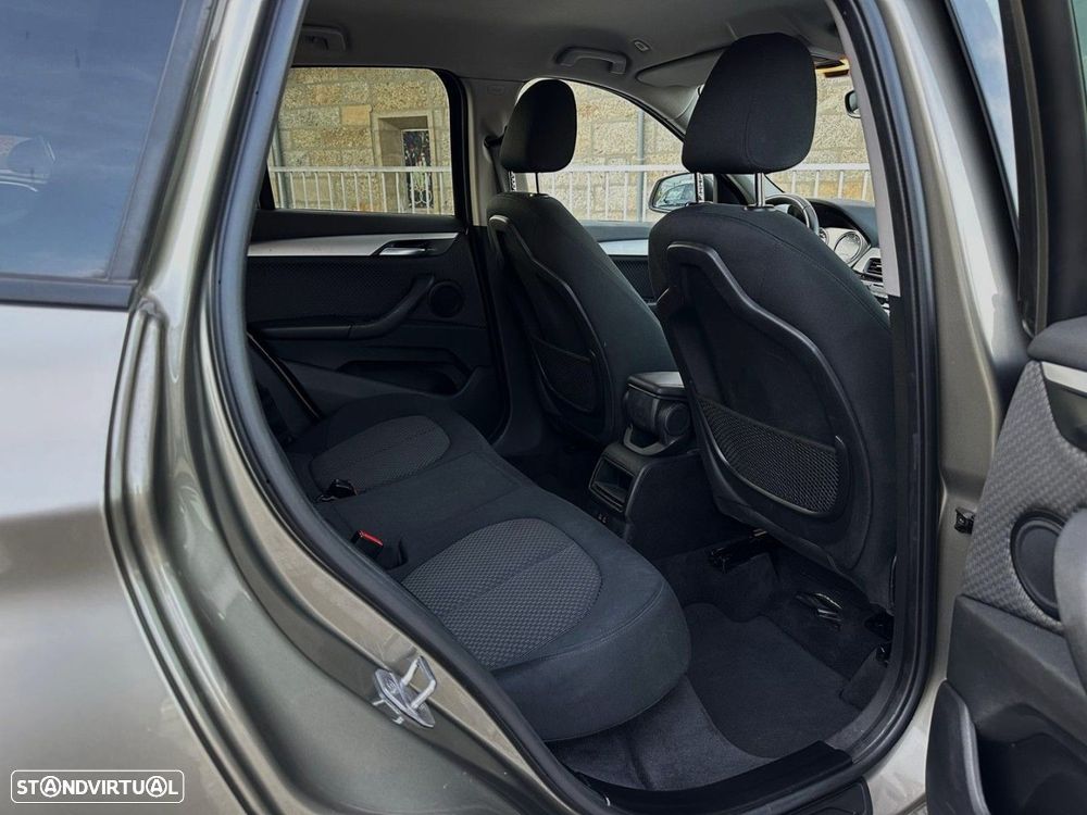 BMW X1 18 d sDrive Auto - 37