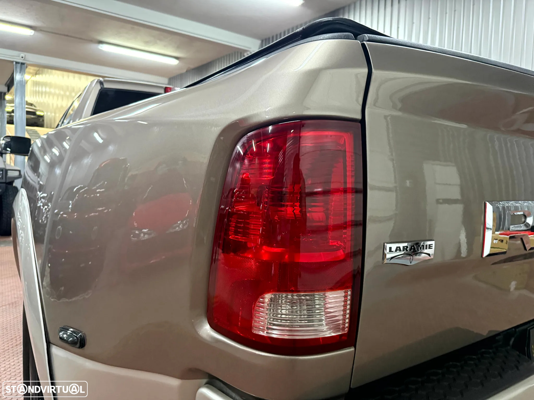 Dodge RAM 3500 Dually 6.7 Cummins Laramie - 48