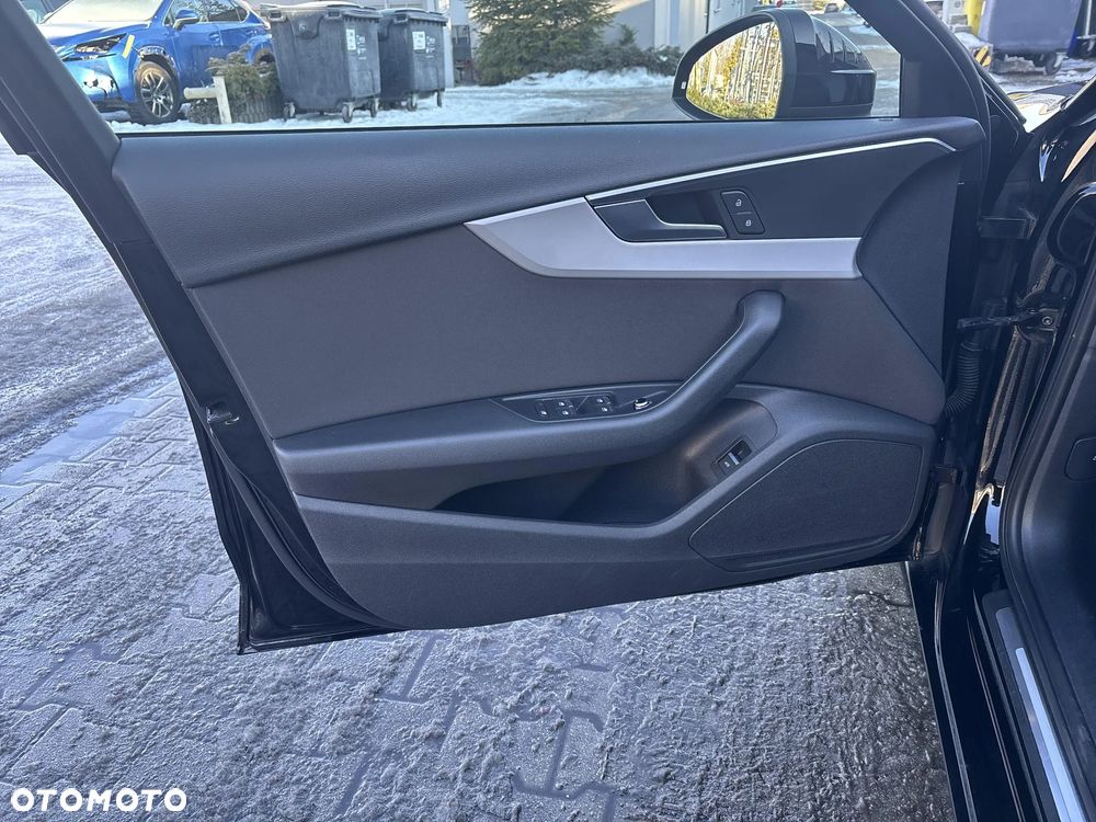 Audi A4 Avant 2.0 TDI S tronic - 10