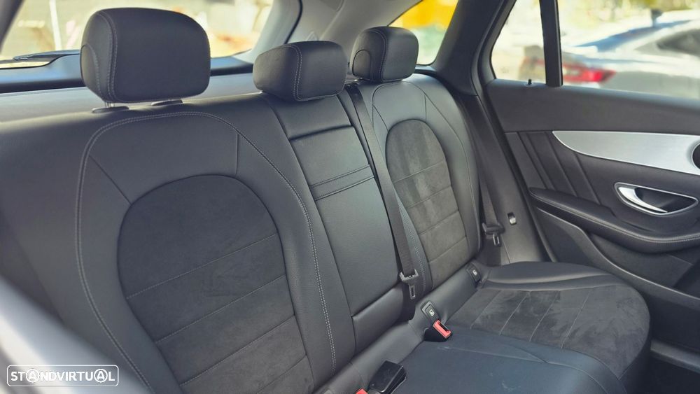 Mercedes-Benz GLC 250 d 4Matic 9G-TRONIC AMG Line - 52