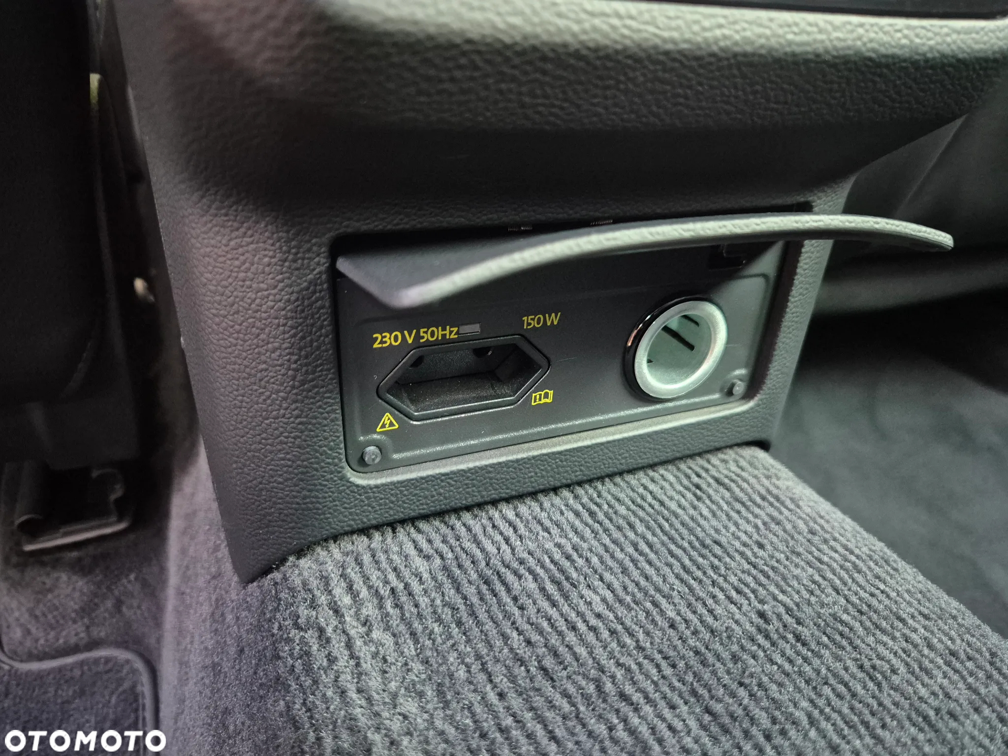 Volkswagen Passat - 17