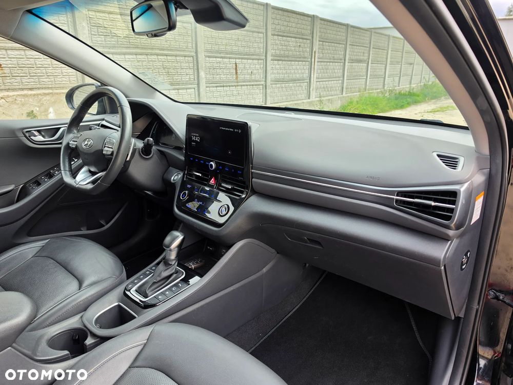 Hyundai IONIQ hybrid Platinum - 12