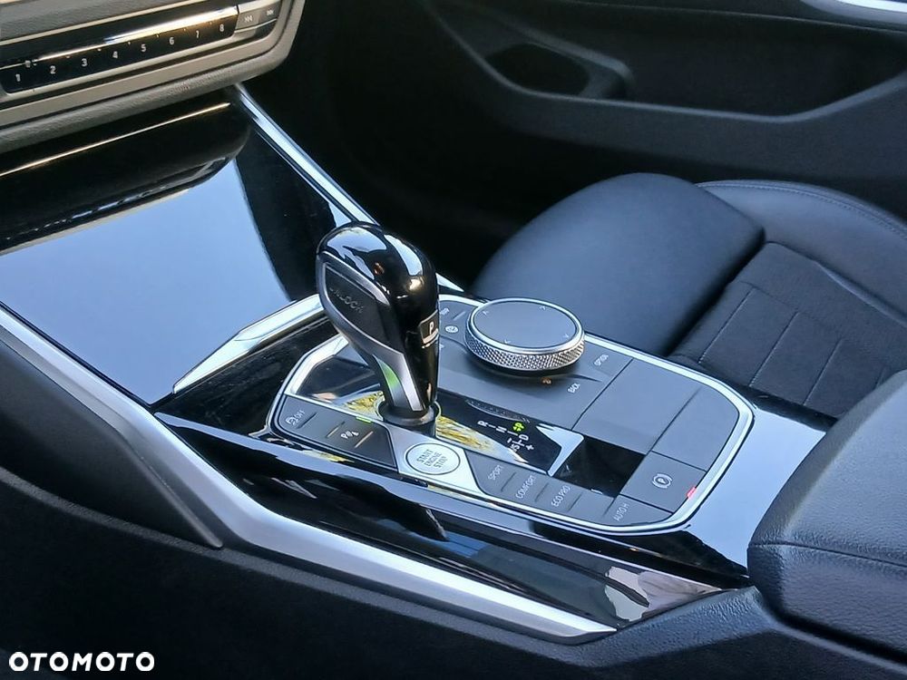 BMW Seria 3 320d MHEV Sport Line - 15