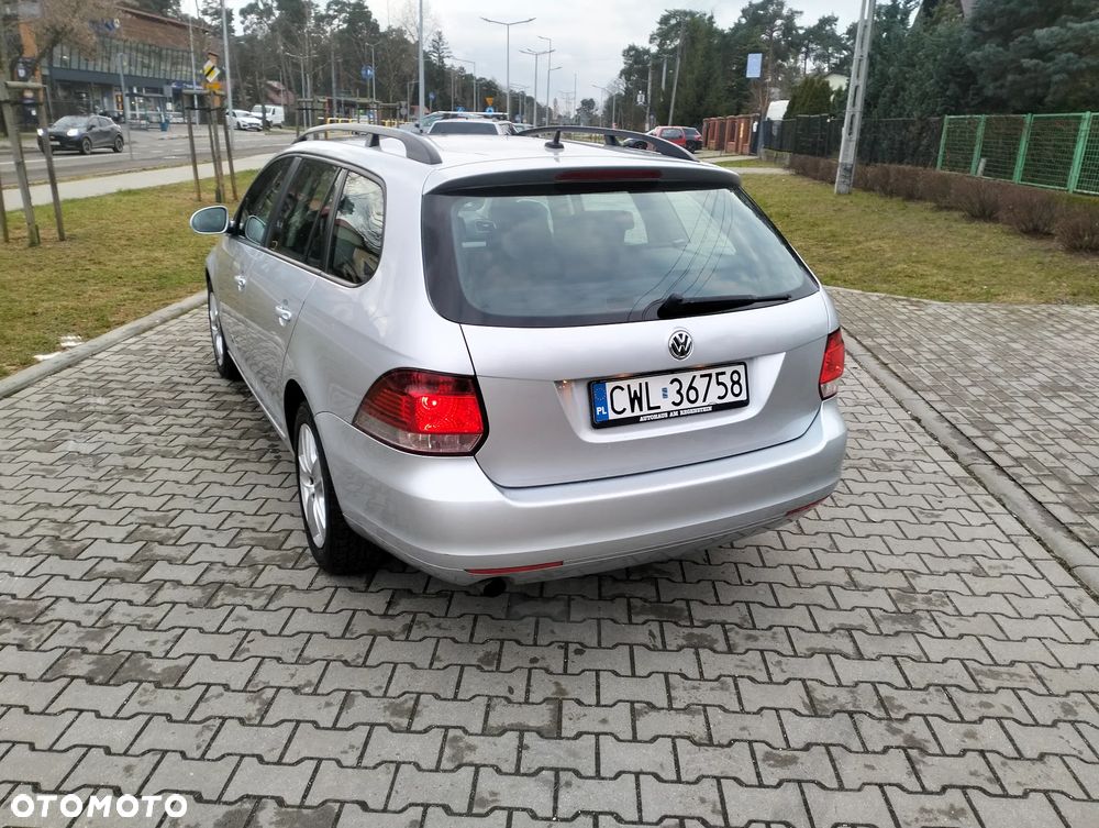 Volkswagen Golf 1.6 TDI DPF Comfortline - 10